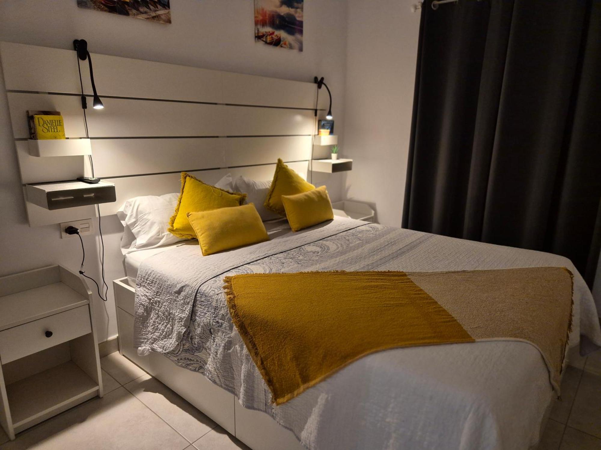 White Suite Deluxe Costa Teguise Eksteriør bilde